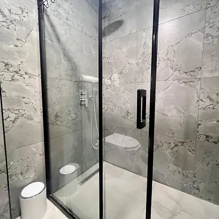 Boutique 16 - Experience *